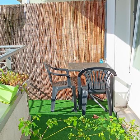Zimmer Zentral In Berlin Exteriör bild