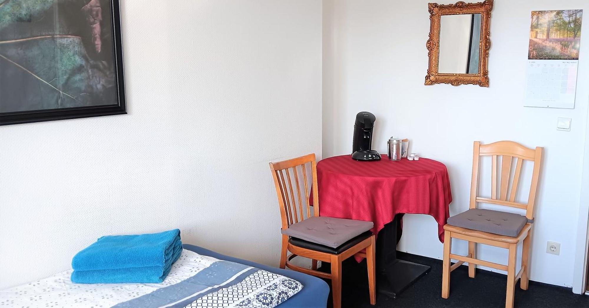 Zimmer Zentral In Berlin Exteriör bild