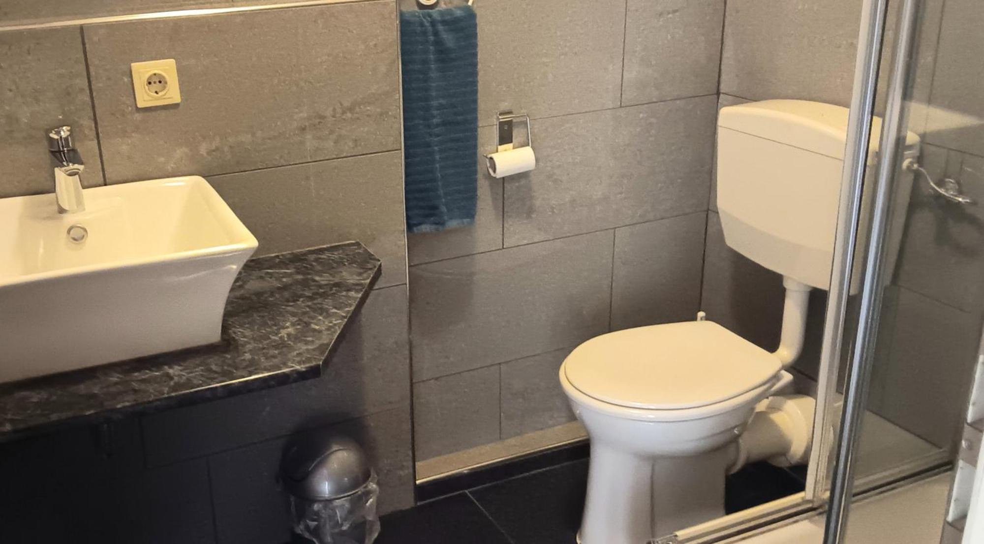 Zimmer Zentral In Berlin Exteriör bild