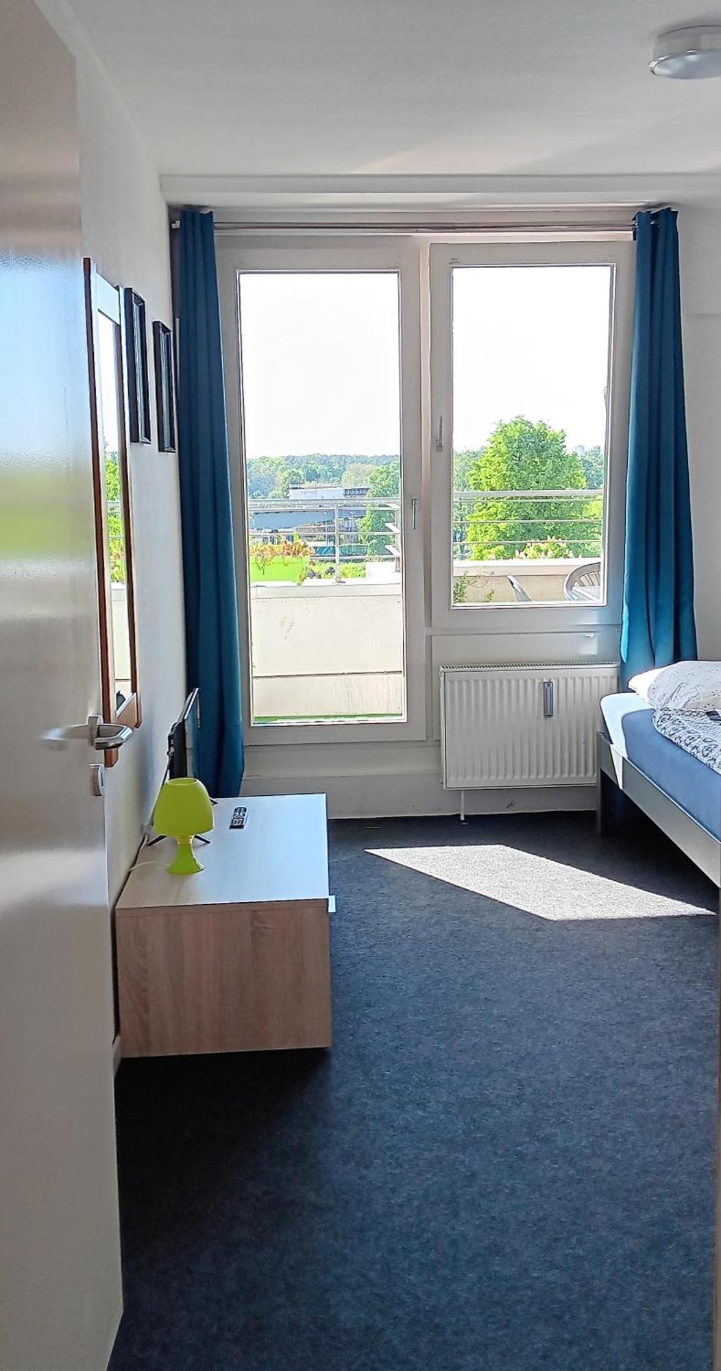 Zimmer Zentral In Berlin Exteriör bild